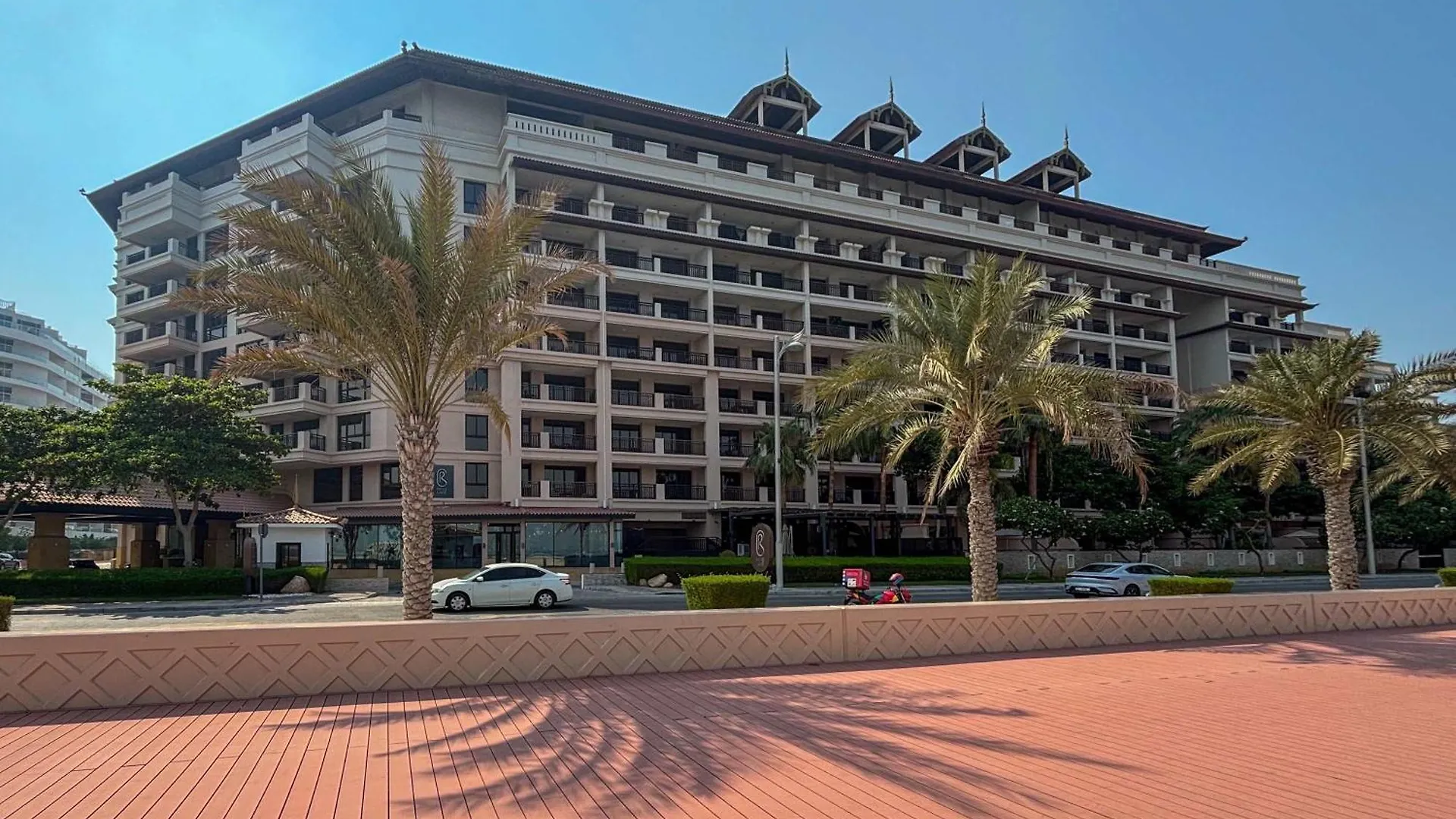 Apartment Frank Porter - Royal Amwaj Residences South Dubai