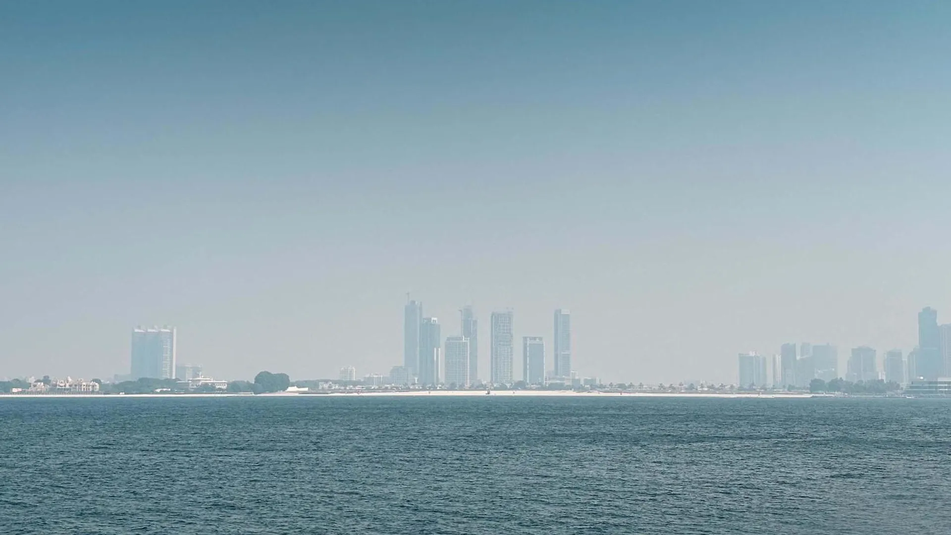 Frank Porter - Royal Amwaj Residences South Dubai Apartment