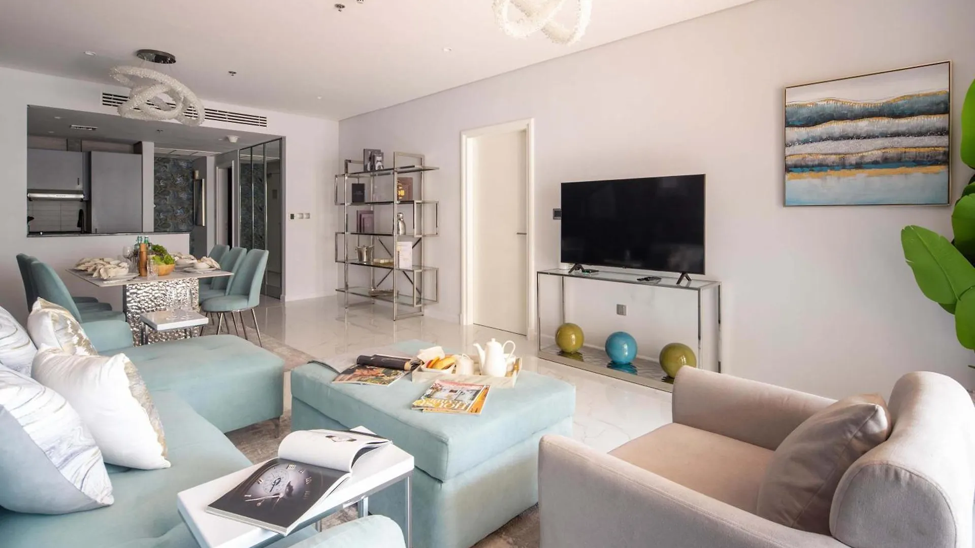 Frank Porter - Royal Amwaj Residences South Dubai 0*,